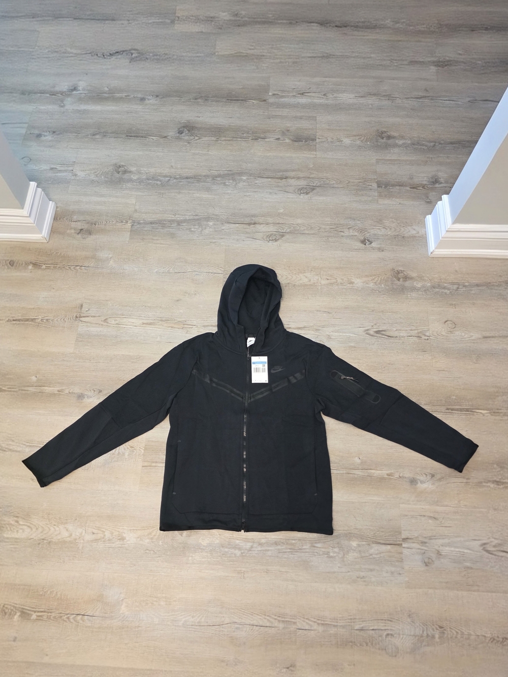 Nike Tech Fleece Full‑Zip Hoodie/Jacket – Black – Size M (New With Tags)